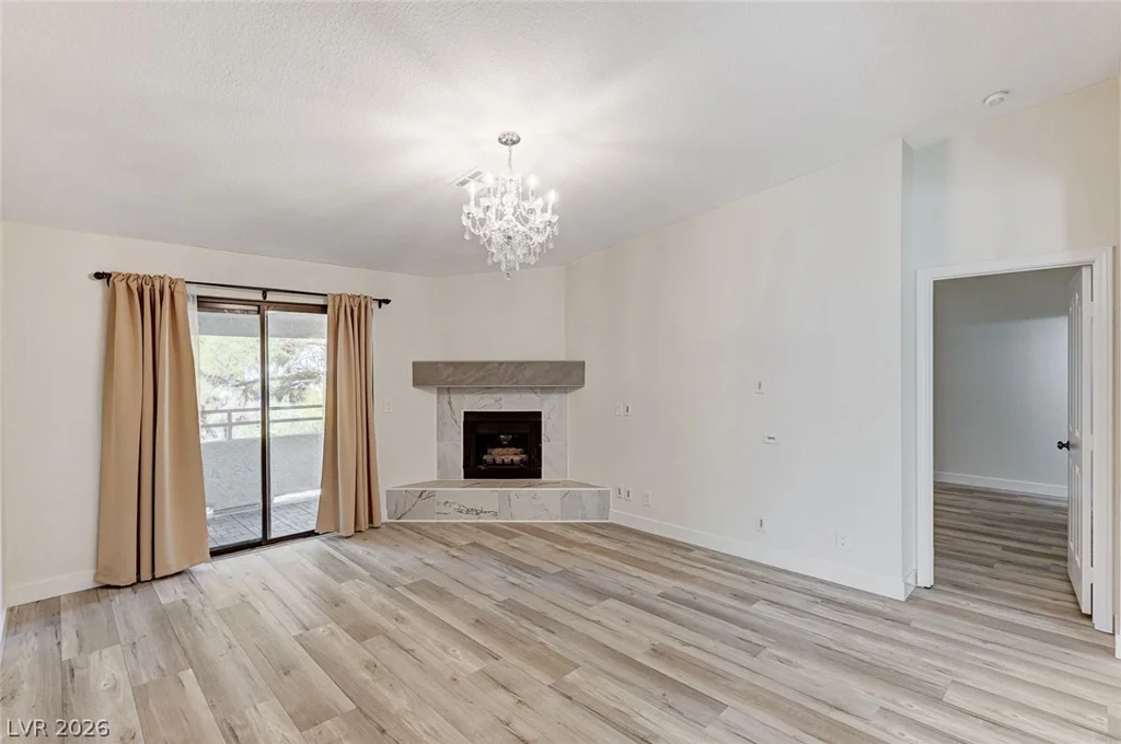 2633 Durango, Las Vegas, NV 89117