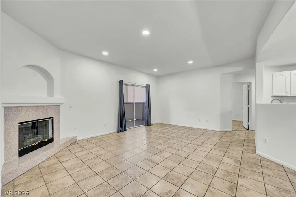 2050 Warm Springs, Henderson, NV 89014