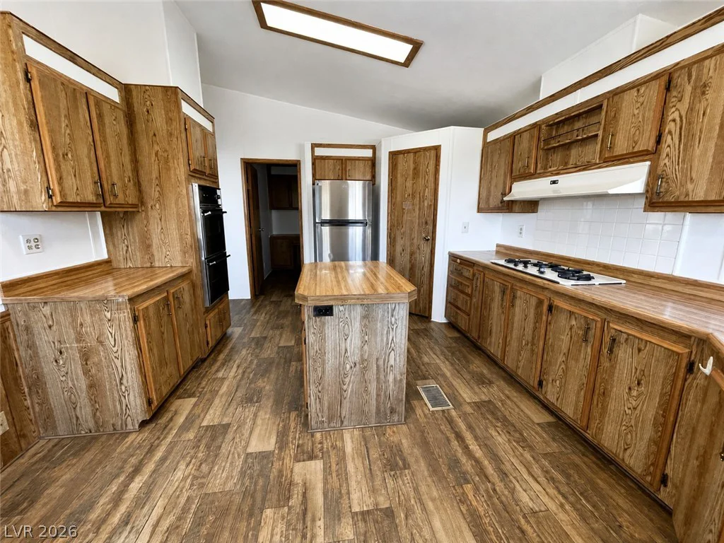 595 Lake Michigan, Boulder City, NV 89005