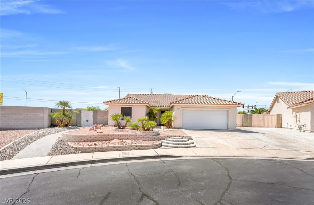 719 Carlitos, North Las Vegas, NV 89031