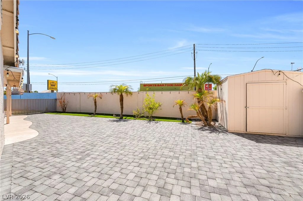 719 Carlitos, North Las Vegas, NV 89031