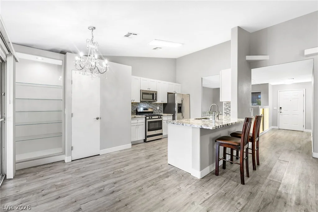 719 Carlitos, North Las Vegas, NV 89031