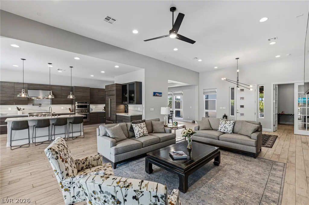 6957 Rainstone, Las Vegas, NV 89148