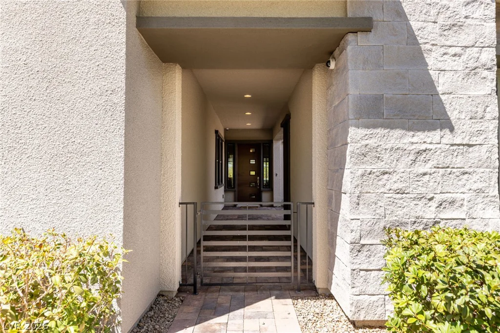 6957 Rainstone, Las Vegas, NV 89148