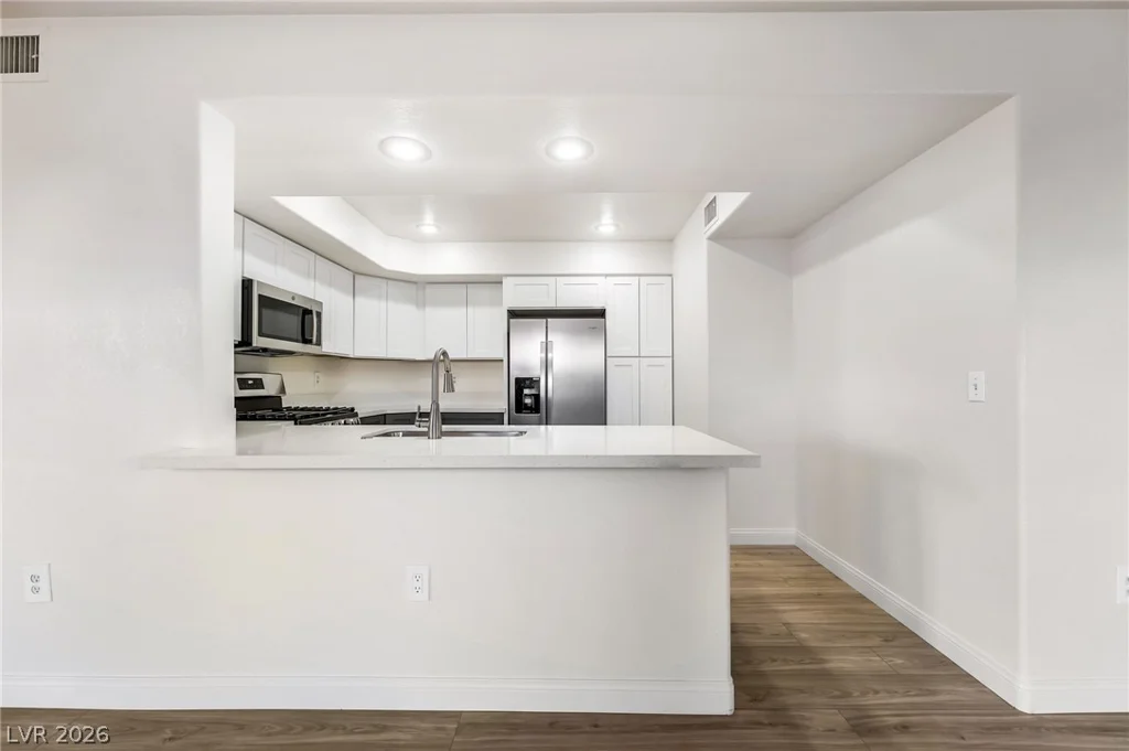 7950 Flamingo, Las Vegas, NV 89147