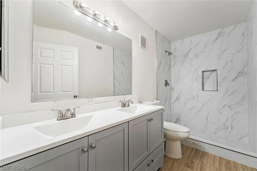 7950 Flamingo, Las Vegas, NV 89147