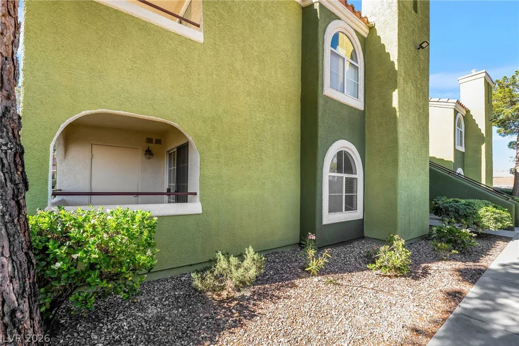 7950 Flamingo, Las Vegas, NV 89147