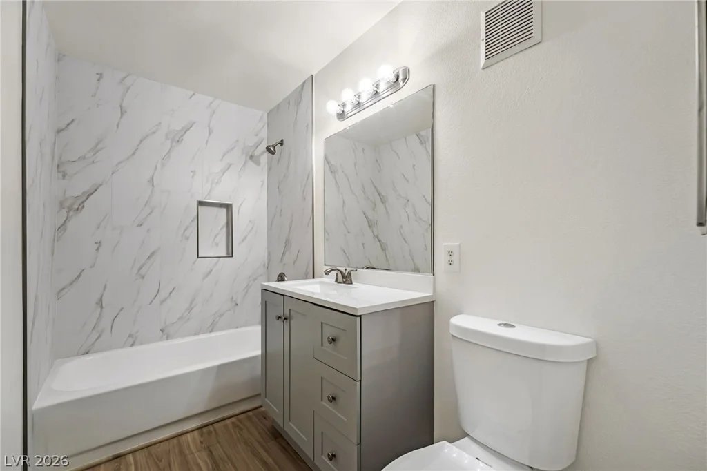 7950 Flamingo, Las Vegas, NV 89147