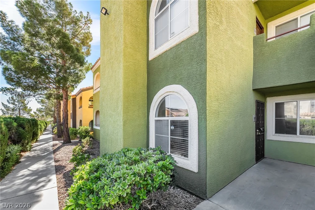 7950 Flamingo, Las Vegas, NV 89147