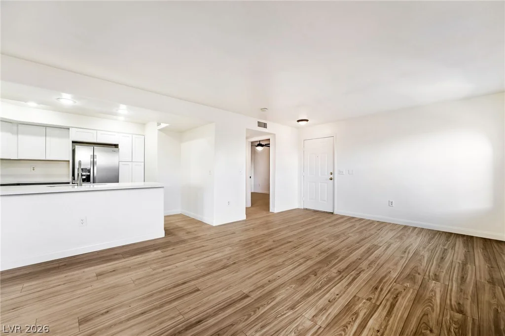7950 Flamingo, Las Vegas, NV 89147