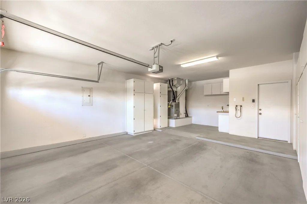 10700 Grand Cypress, Las Vegas, NV 89134