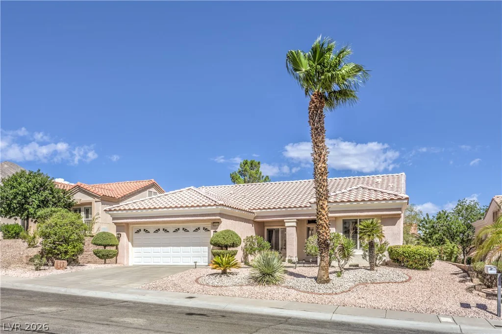 10700 Grand Cypress, Las Vegas, NV 89134