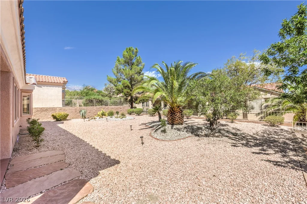 10700 Grand Cypress, Las Vegas, NV 89134