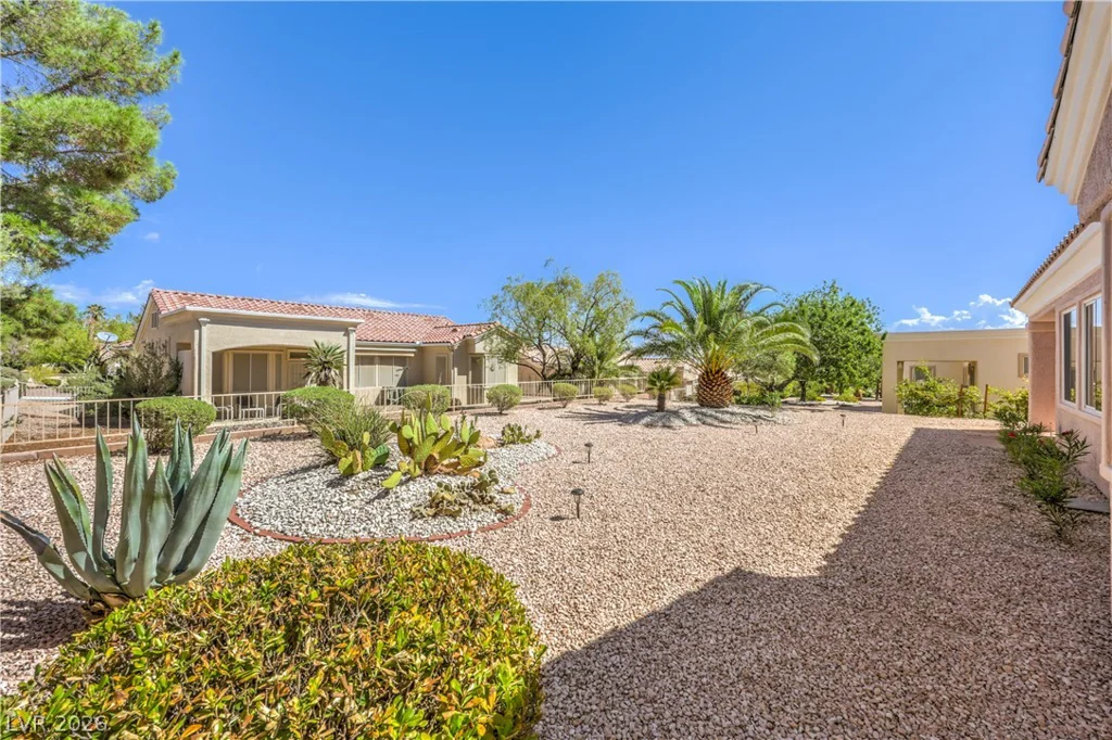 10700 Grand Cypress, Las Vegas, NV 89134
