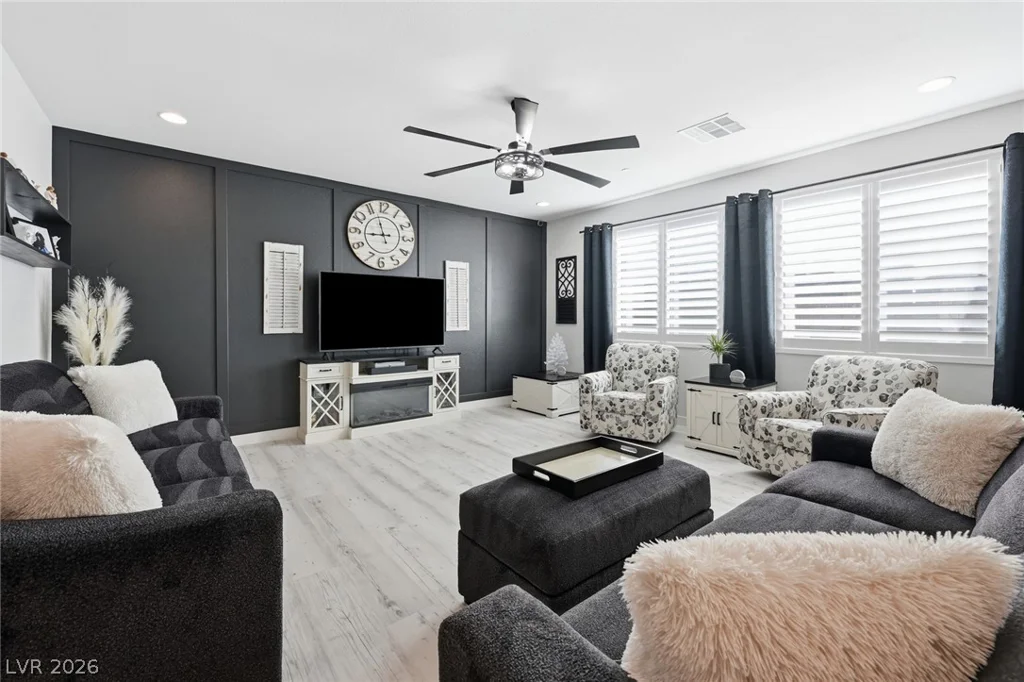 9380 Lunar Ray, Las Vegas, NV 89143
