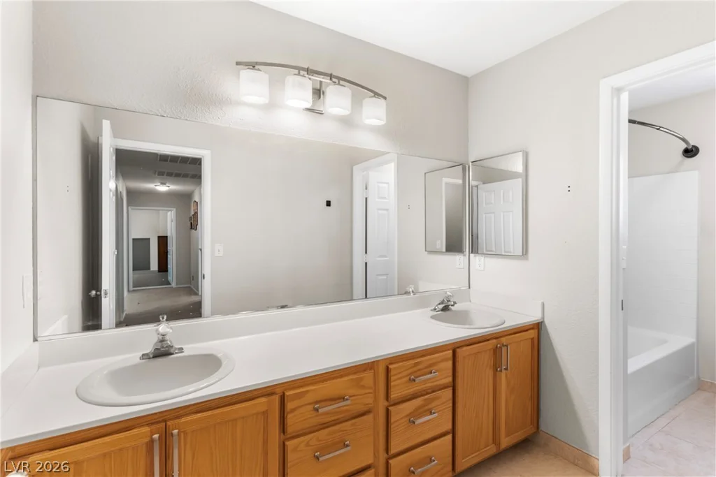 6117 Starpoint, North Las Vegas, NV 89031