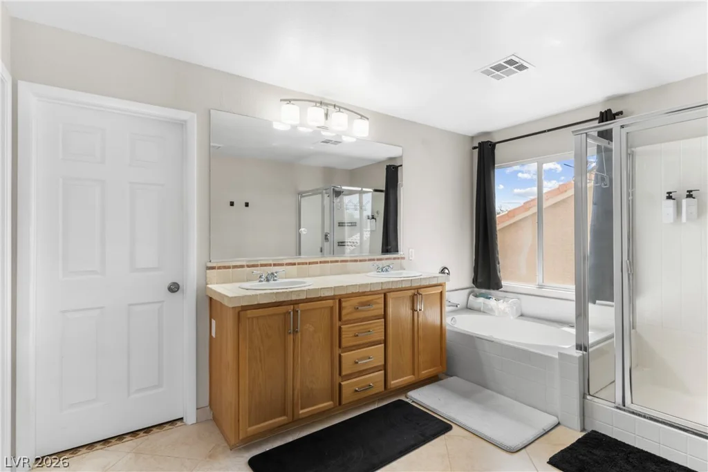 6117 Starpoint, North Las Vegas, NV 89031