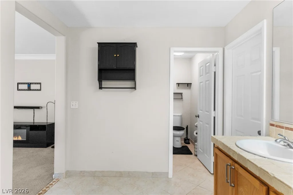 6117 Starpoint, North Las Vegas, NV 89031