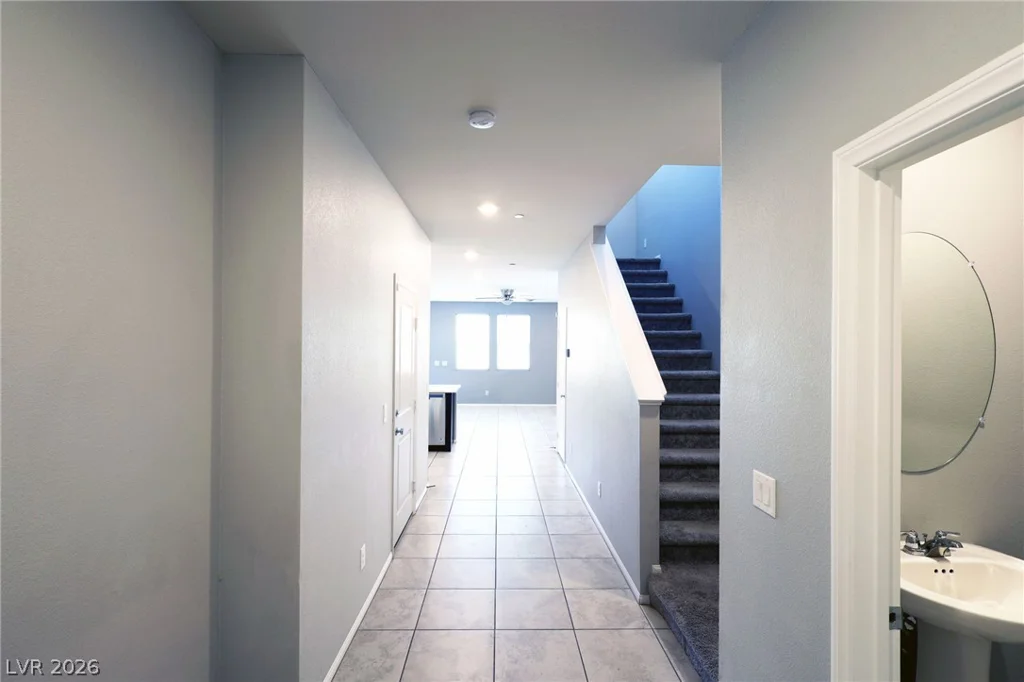 5322 Lazy Breeze, Las Vegas, NV 89118