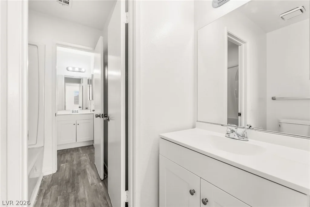 3412 Mercury, North Las Vegas, NV 89030