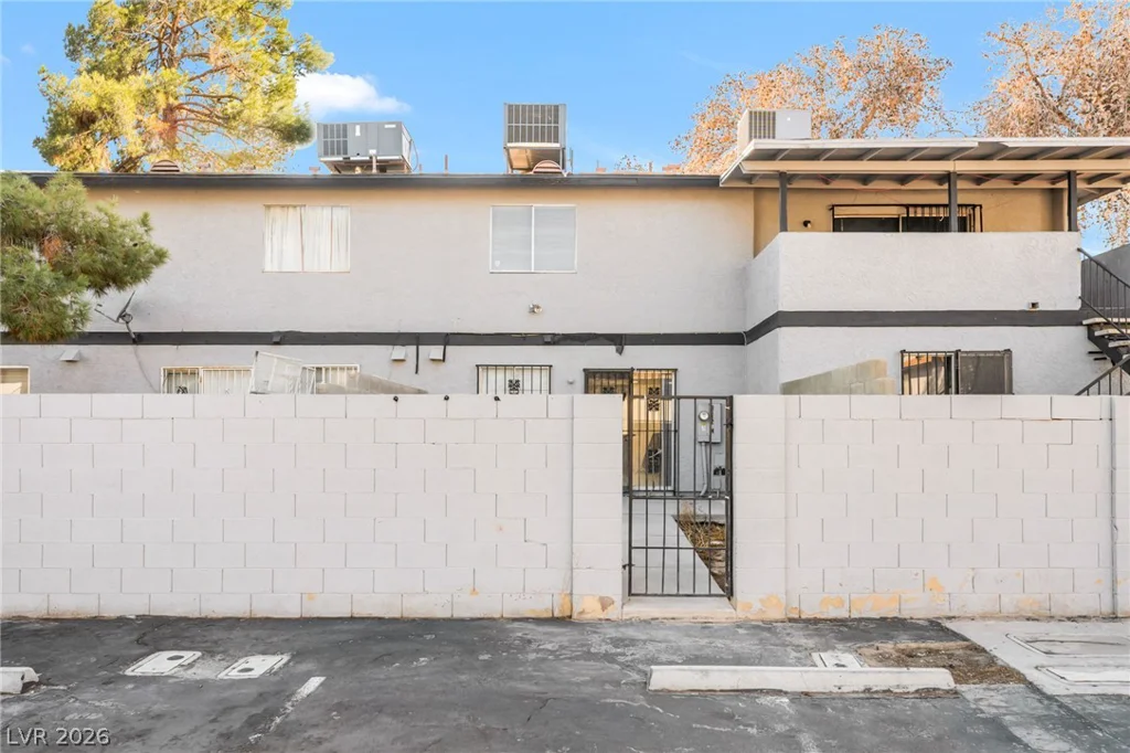 3412 Mercury, North Las Vegas, NV 89030