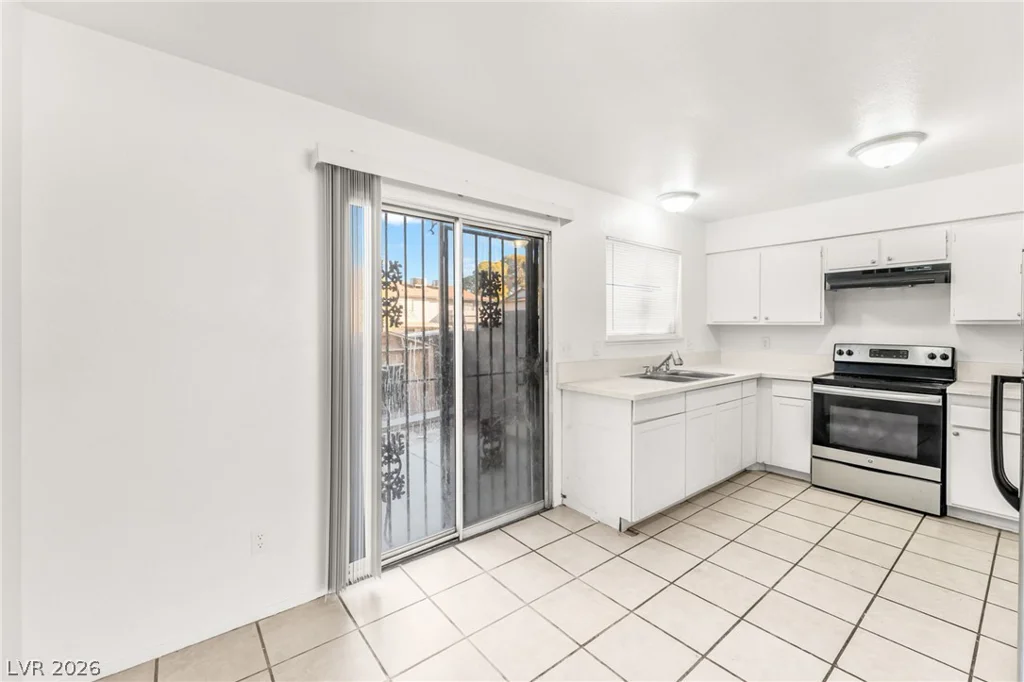 3412 Mercury, North Las Vegas, NV 89030