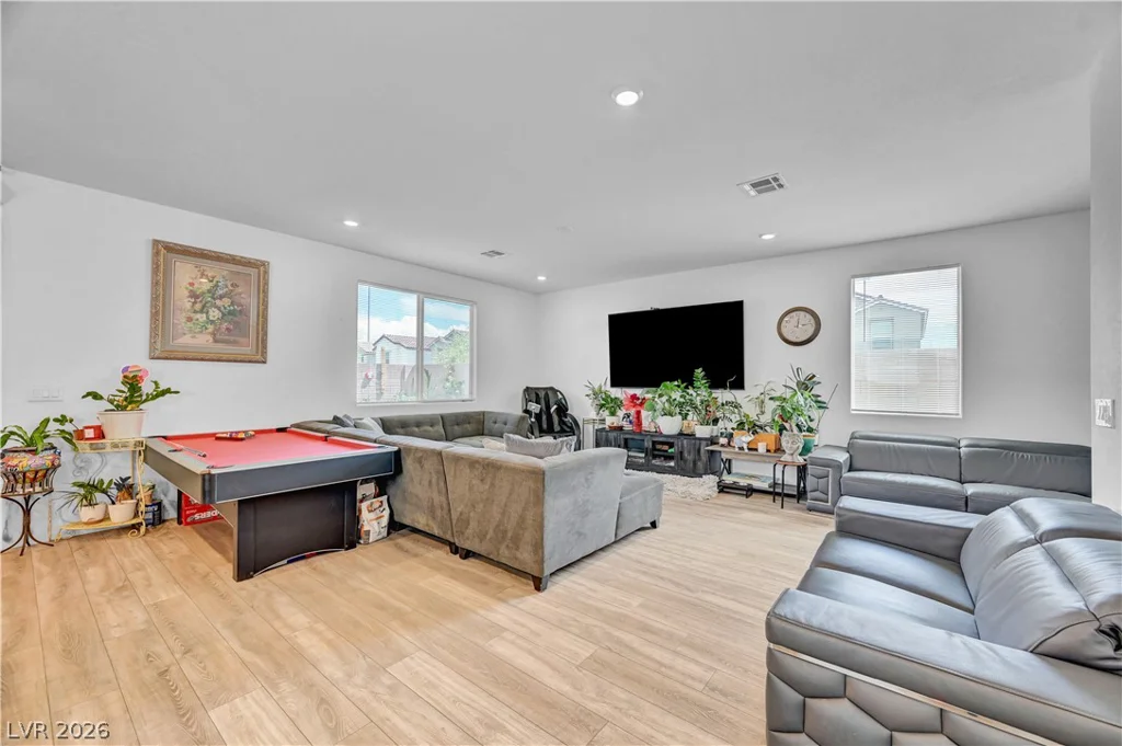 6830 Camino Real, North Las Vegas, NV 89086