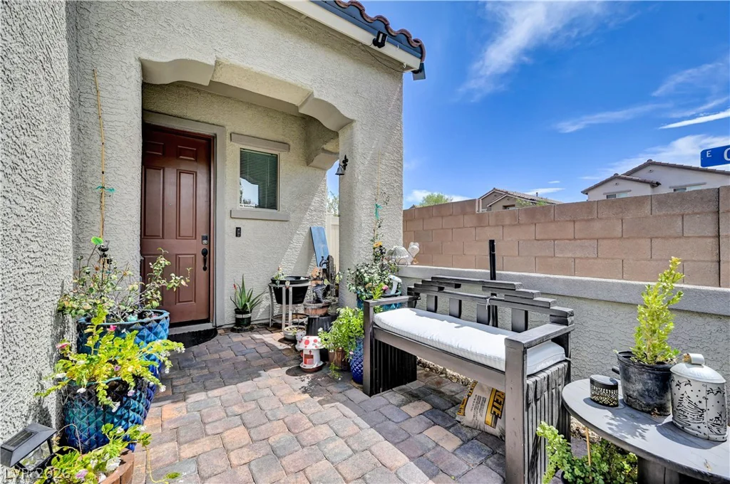 6830 Camino Real, North Las Vegas, NV 89086