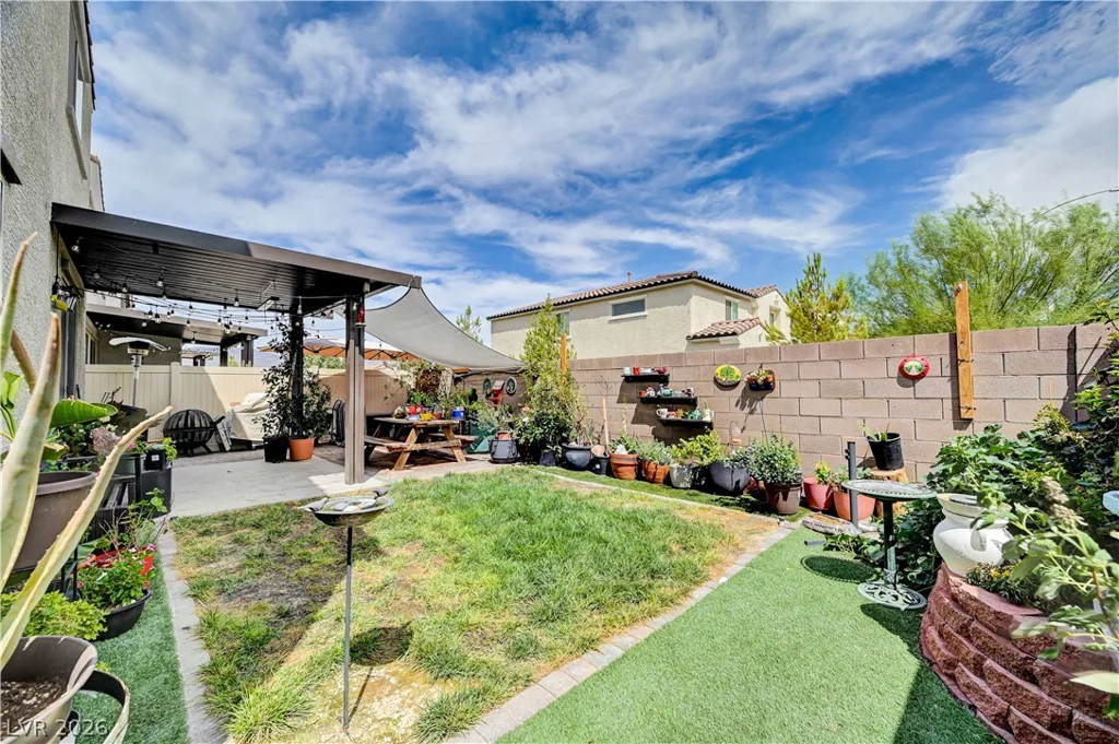 6830 Camino Real, North Las Vegas, NV 89086