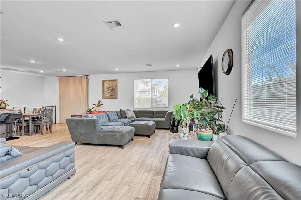 6830 Camino Real, North Las Vegas, NV 89086