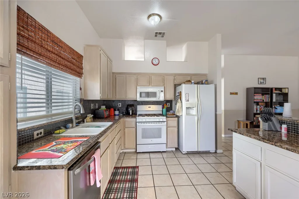 262 Lilium, Henderson, NV 89015