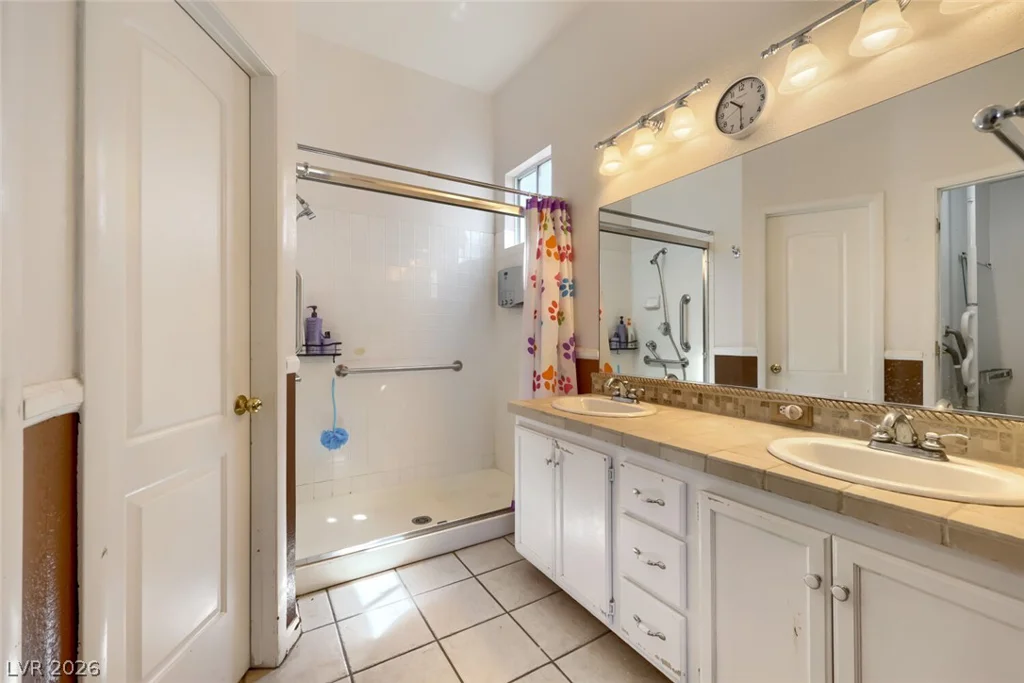 262 Lilium, Henderson, NV 89015