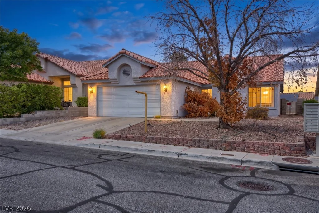 262 Lilium, Henderson, NV 89015