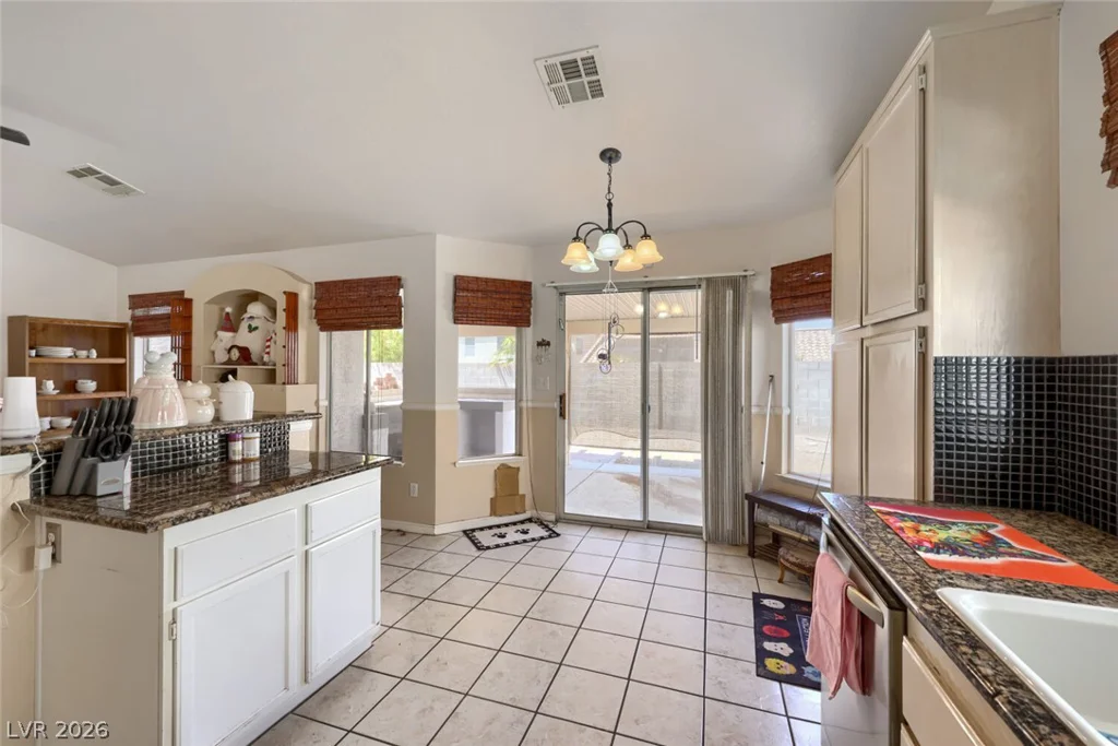 262 Lilium, Henderson, NV 89015