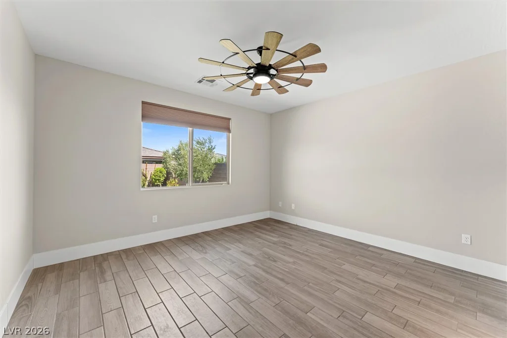 9584 Sard, Las Vegas, NV 89143