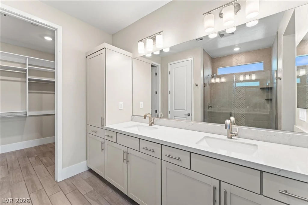 9584 Sard, Las Vegas, NV 89143