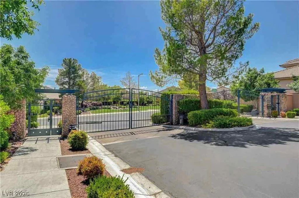 1413 Pine Leaf, Las Vegas, NV 89144