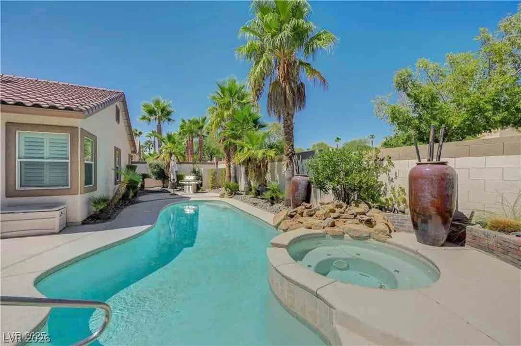 1413 Pine Leaf, Las Vegas, NV 89144