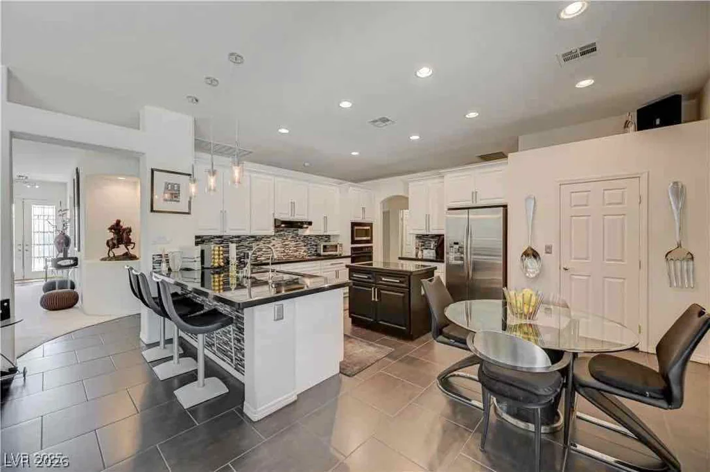 1413 Pine Leaf, Las Vegas, NV 89144