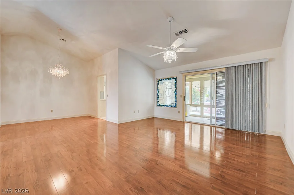 2925 Dry Ridge, Las Vegas, NV 89134