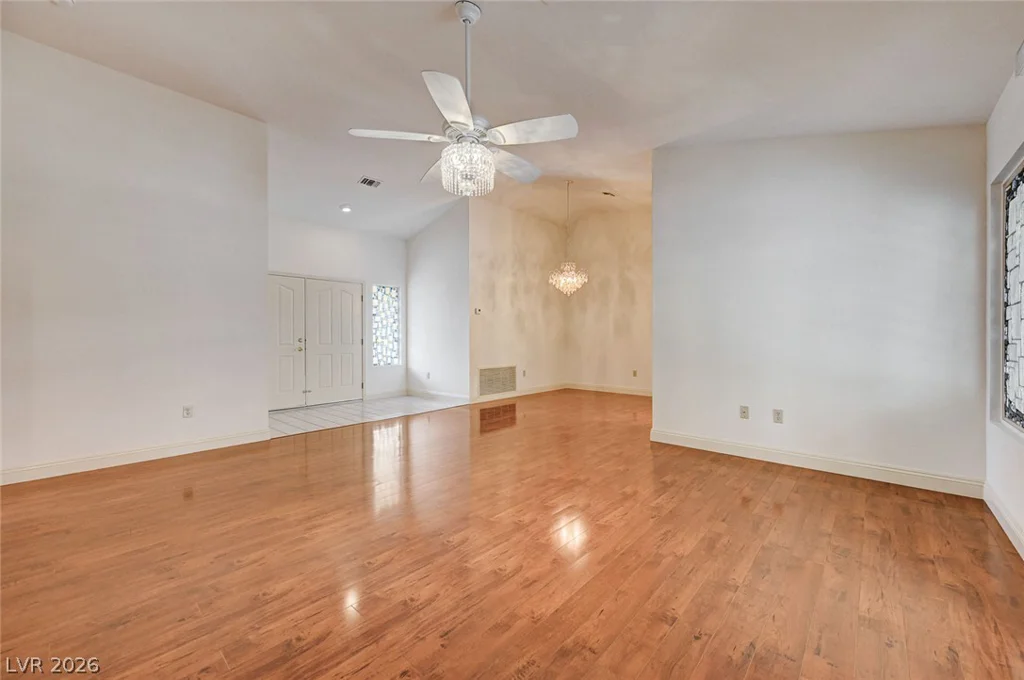 2925 Dry Ridge, Las Vegas, NV 89134