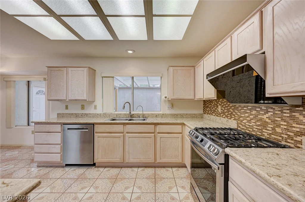 2925 Dry Ridge, Las Vegas, NV 89134