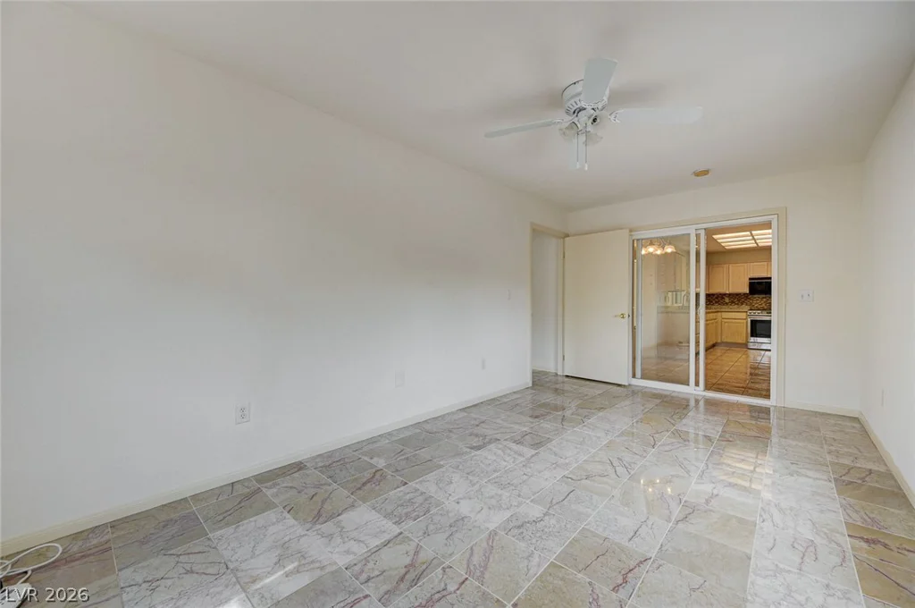 2925 Dry Ridge, Las Vegas, NV 89134