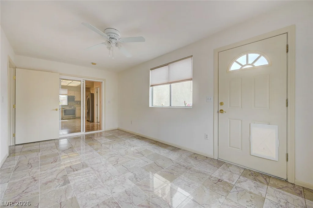 2925 Dry Ridge, Las Vegas, NV 89134
