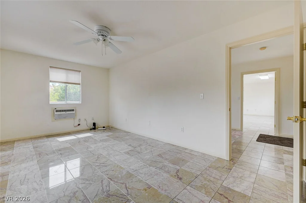 2925 Dry Ridge, Las Vegas, NV 89134