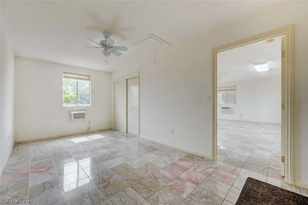 2925 Dry Ridge, Las Vegas, NV 89134