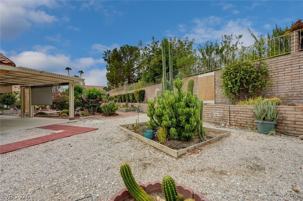 2925 Dry Ridge, Las Vegas, NV 89134