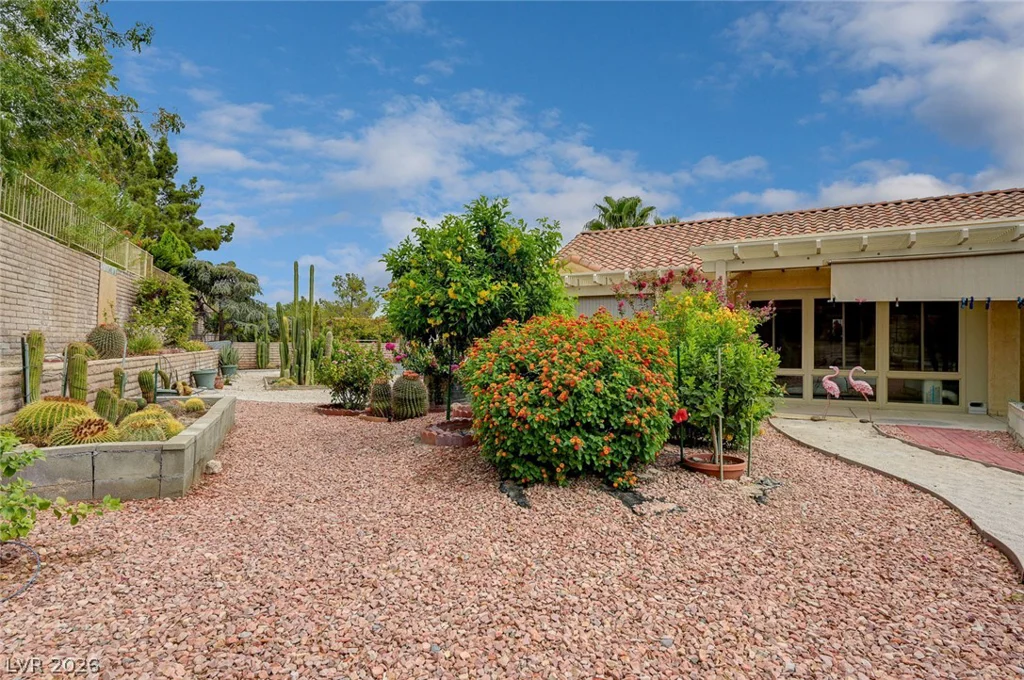 2925 Dry Ridge, Las Vegas, NV 89134