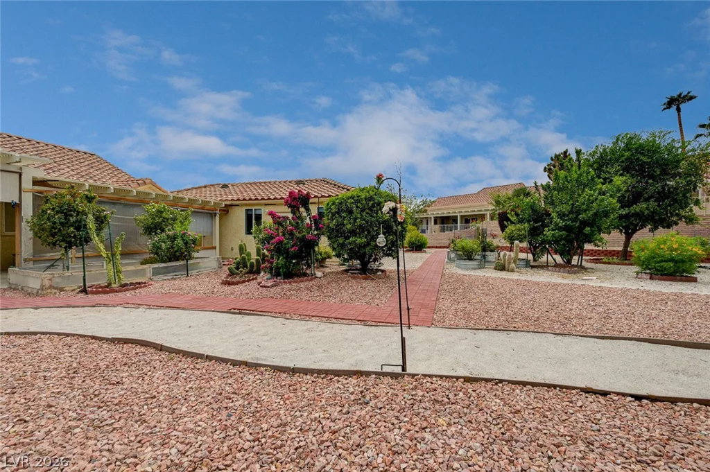 2925 Dry Ridge, Las Vegas, NV 89134