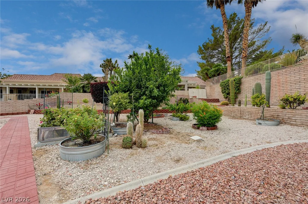 2925 Dry Ridge, Las Vegas, NV 89134